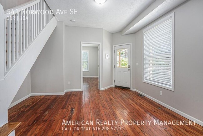 541 Norwood Ave SE in Grand Rapids, MI - Building Photo - Building Photo