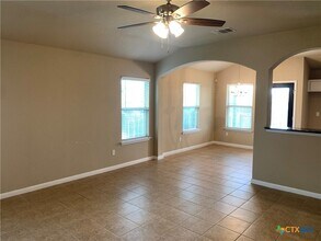 2587 Diamondback Trail in New Braunfels, TX - Building Photo - Building Photo