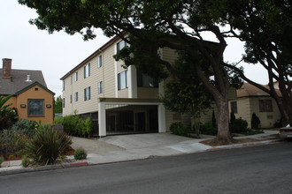 1117 Laguna Ave in Burlingame, CA - Building Photo - Building Photo