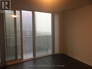 100-3100 Harbour St in Toronto, ON - Building Photo - Building Photo