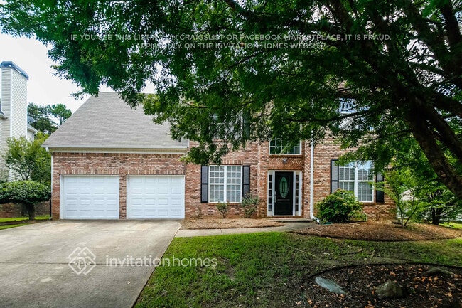 1070 Soaring Dr NE
