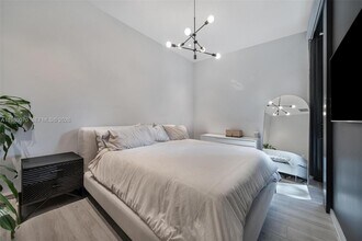 3156 SW 27th Ave in Miami, FL - Building Photo - Building Photo