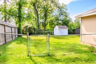 9550 Thousand Oaks Loop in Montgomery, TX - Building Photo - Building Photo