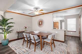 Garden Gate in Oklahoma City, OK - Building Photo - Interior Photo