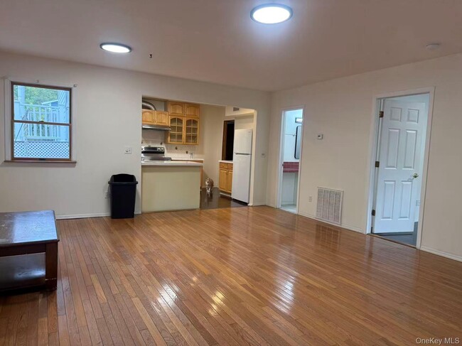 property at 21 Dave Ln
