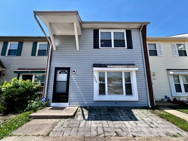 5309 Grand Lake Crescent in Virginia Beach, VA - Building Photo - Building Photo