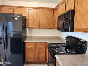 15923 W Post Dr in Surprise, AZ - Building Photo - Building Photo