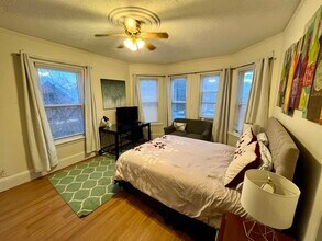 40 Forest St, Unit #2 in Boston, MA - Building Photo - Building Photo