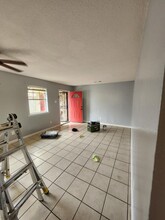 13922 Wales St, Unit 2 BD 1 BR Duplex Unit in New Orleans, LA - Building Photo - Building Photo