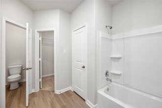 6408 Summer Pass Dr in Houston, TX - Building Photo - Building Photo