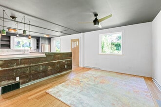 68 Wilshire Dr in Asheville, NC - Building Photo - Building Photo