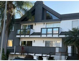 1741 Granville Ave, Unit 110 in Los Angeles, CA - Building Photo