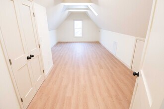 235 Mount Hope St, Unit B in Lowell, MA - Building Photo - Building Photo