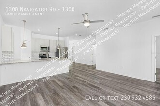 1300 Navigator Rd-Unit -1300 in Port Charlotte, FL - Building Photo - Building Photo