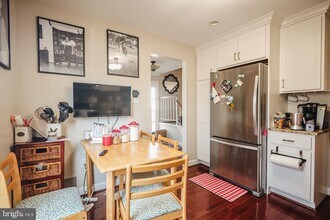 7857 Parthian Ct in Springfield, VA - Foto de edificio - Building Photo