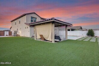 15309 W Latham St in Goodyear, AZ - Building Photo - Building Photo
