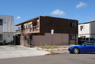 3854 Van Dyke Ave in San Diego, CA - Building Photo - Building Photo