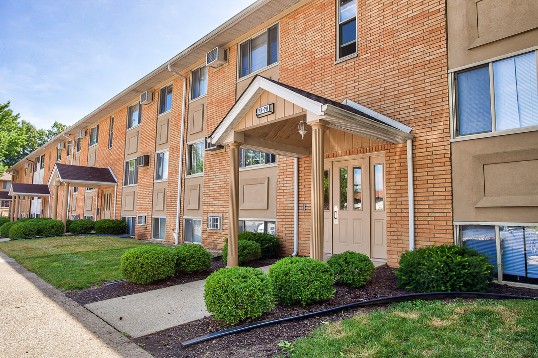 Continental Terrace in Bloomington, IN - Building Photo