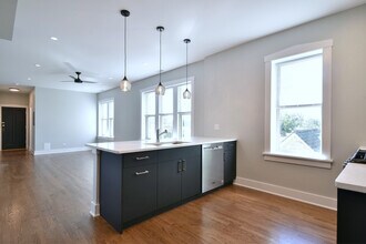 225 A Washington Blvd in Oak Park, IL - Building Photo - Building Photo