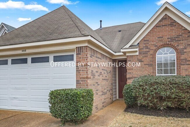 1018 Cassabella Cove in Cordova, TN - Building Photo - Building Photo