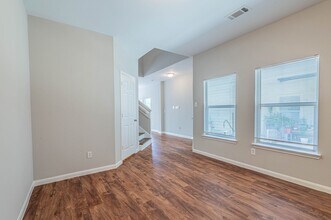 10061 Sharpton Dr in Houston, TX - Building Photo - Building Photo