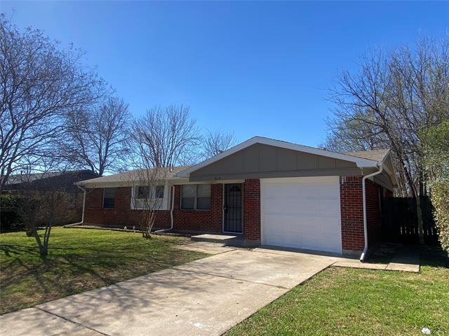 5015 Dupont Dr in Dallas, TX - Building Photo - Building Photo