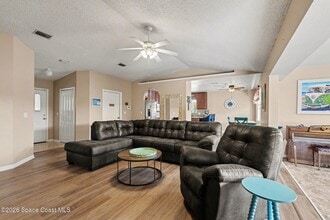 7045 Grissom Pkwy in Cocoa, FL - Building Photo - Building Photo