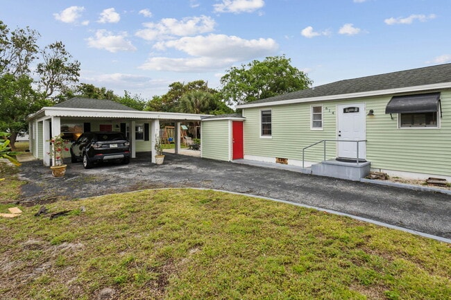 614 N 7th St in Lantana, FL - Building Photo - Building Photo