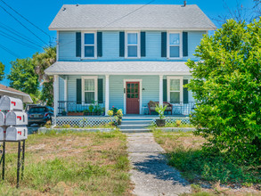 Grand Central Apartments in Clearwater, FL - Building Photo - Primary Photo