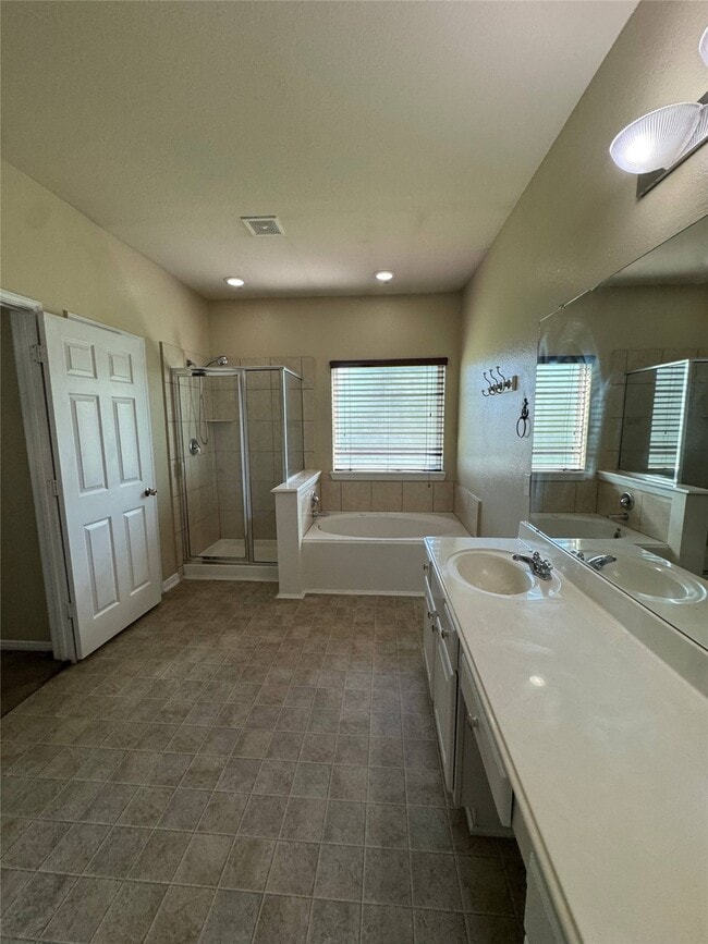 property at 20702 Quartz Creek Ln