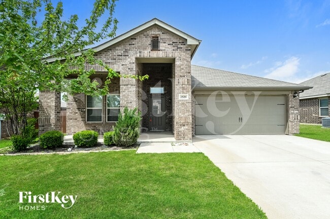 property at 2520 Doe Run