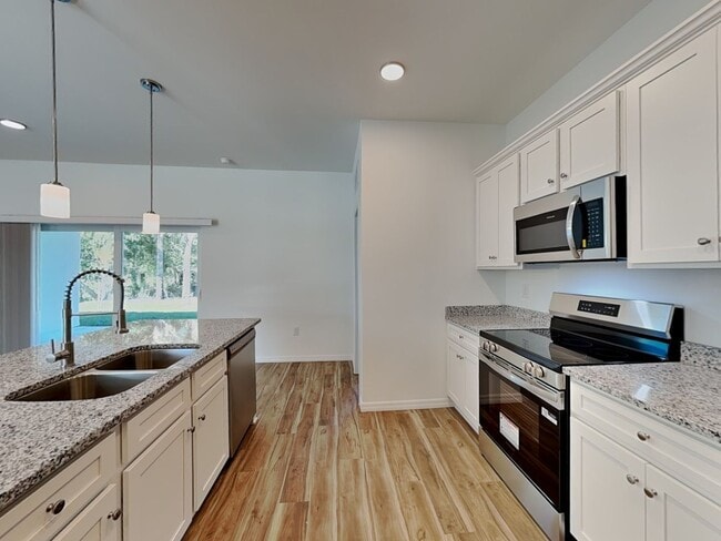 property at 20241 Lorette Ave