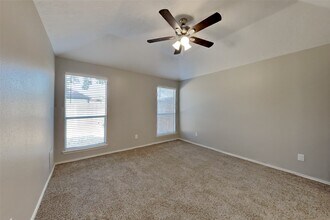 2007 Barronett Bend in Sugar Land, TX - Foto de edificio - Building Photo