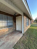 1815 S Erie Ave in Russellville, AR - Building Photo