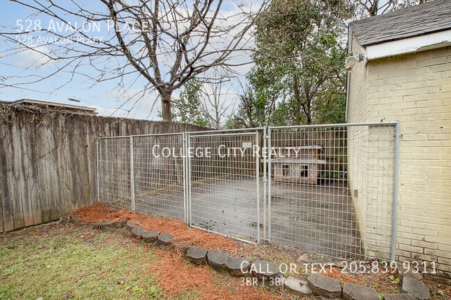 528 Avalon Pl in Tuscaloosa, AL - Building Photo - Building Photo