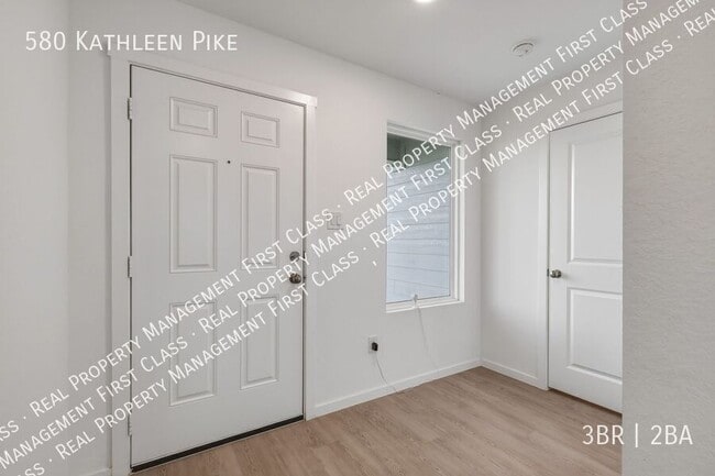 580 Kathleen Pike in San Antonio, TX - Building Photo - Building Photo