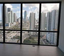 1600 NE 1st Ave, Unit 1906 in Miami, FL - Building Photo - Building Photo