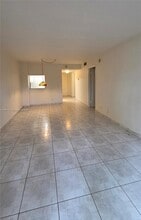 7900 Camino Cir in Miami, FL - Building Photo - Building Photo