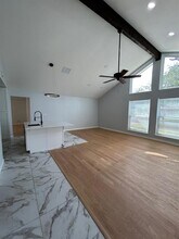 11803 Charing Cross Rd in Austin, TX - Building Photo - Building Photo
