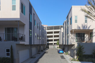 City Square in Irvine, CA - Building Photo - Building Photo