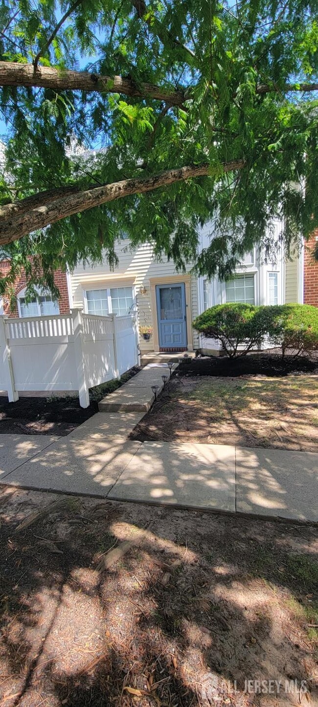 property at 28 Clay St