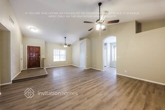 222 N Heritage Dr in Gilbert, AZ - Foto de edificio - Building Photo