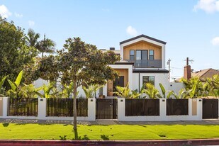 212 W 64th St in Inglewood, CA - Building Photo