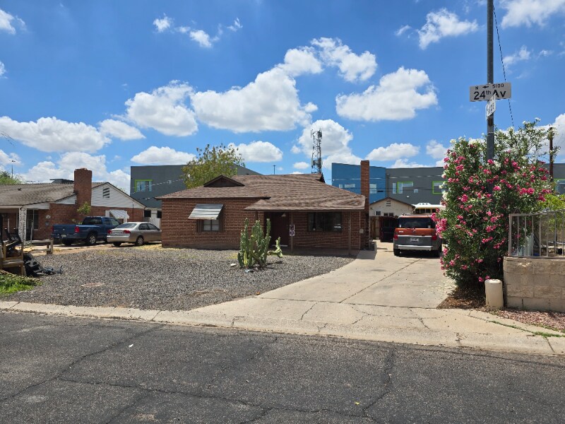 5122 N 24th Ave in Phoenix, AZ - Foto de edificio