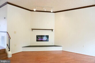 9 Polk Ct in North Potomac, MD - Building Photo - Building Photo