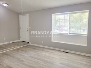 4108 Luxembourg Cir E in Indianapolis, IN - Building Photo - Building Photo