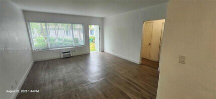 1050 98th St in Bay Harbor Islands, FL - Building Photo - Building Photo