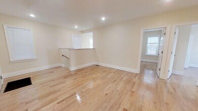 30 Cambridge Ter, Unit 1 in Cambridge, MA - Building Photo - Building Photo