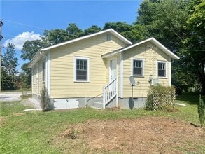 1631 Rosedale St in Rock Hill, SC - Foto de edificio - Building Photo