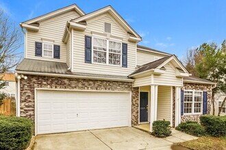 1317 Crestfield Ct in Charlotte, NC - Foto de edificio - Building Photo